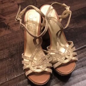 Seychelles heels gold